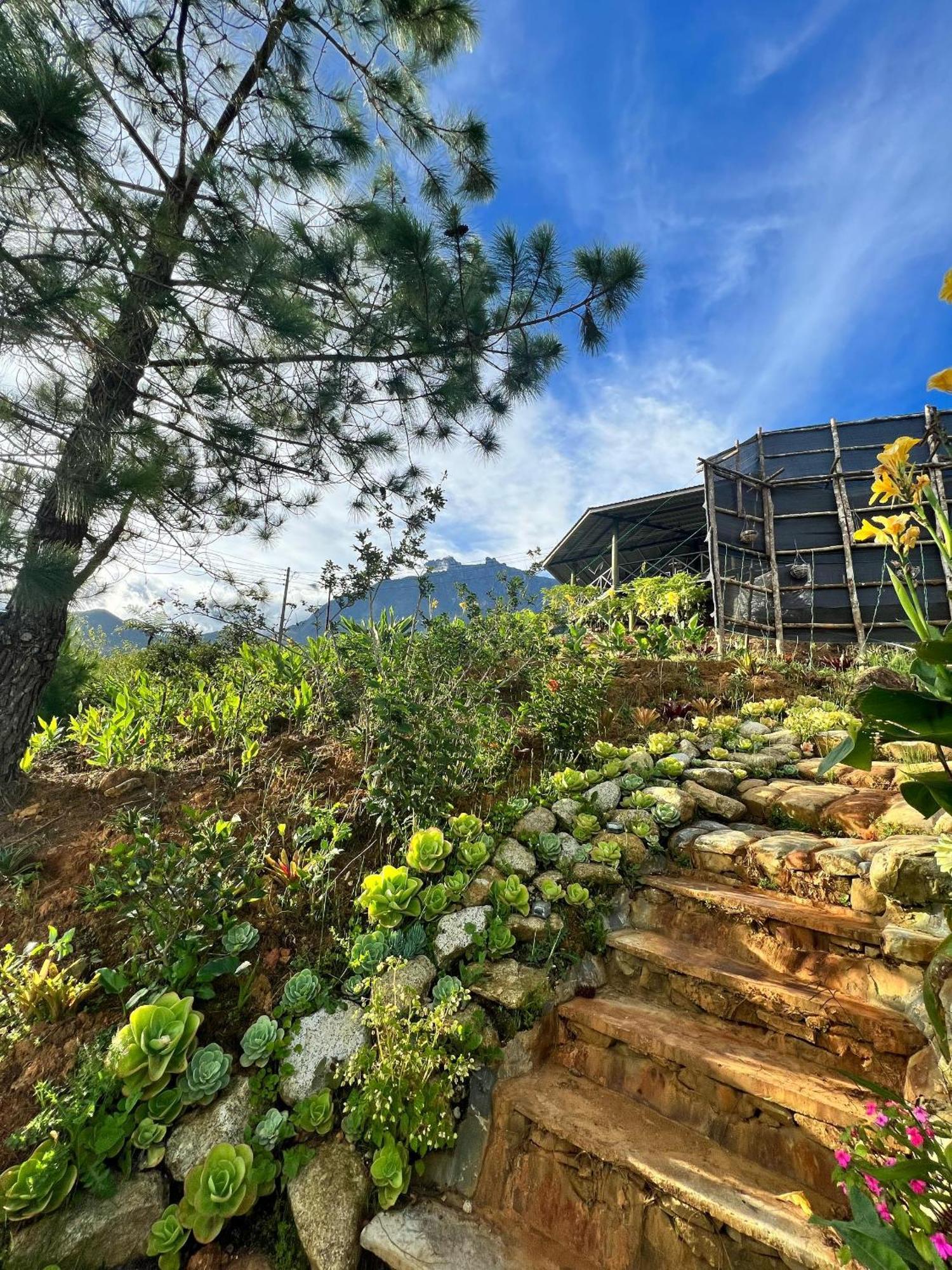 Kampong Kundassan Sweeping Mountain View Retreat At La Cantane Villa מראה חיצוני תמונה